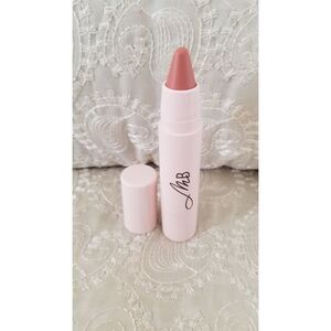 The Monika Blunder Beauty Kissen Lush Lipstick Crayon in Marlene